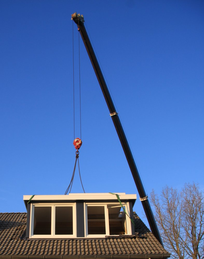 sliding-hatch-rooftop-observatory-just-placed